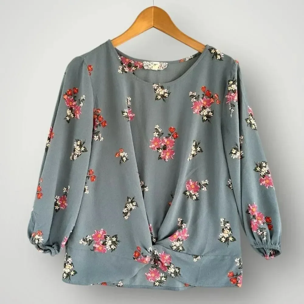 🎉5 for $45🎉 Pink Republic top blouse shirt size XS